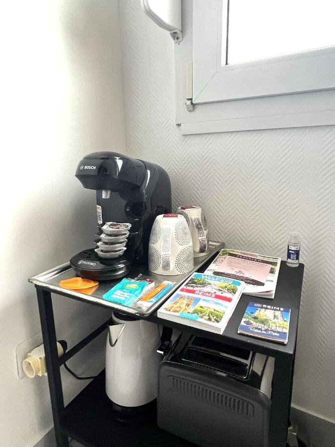 Charmant Appartement Proche Centre Ville แร็งส์ ภายนอก รูปภาพ