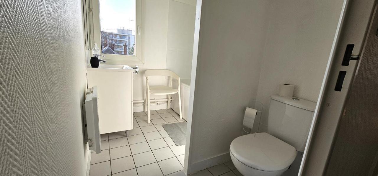 Charmant Appartement Proche Centre Ville แร็งส์ ภายนอก รูปภาพ
