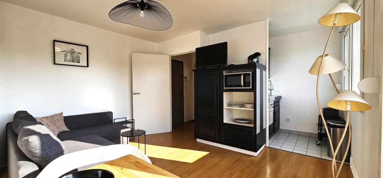 Charmant Appartement Proche Centre Ville แร็งส์ ภายนอก รูปภาพ